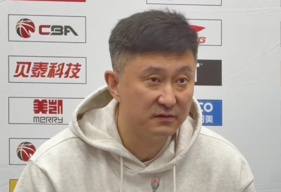 熊猫体育app下载-杜锋：球员们根本没准备好这场比赛，把比赛想得太简单了